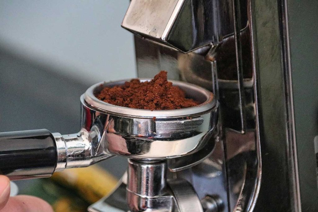 How to clean coffee grinder